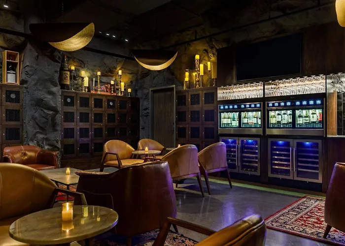 Hotel Vin, Autograph Collection