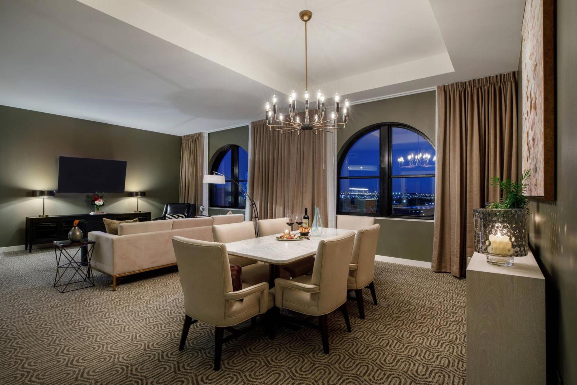 Hotel Vin, Autograph Collection 4*
