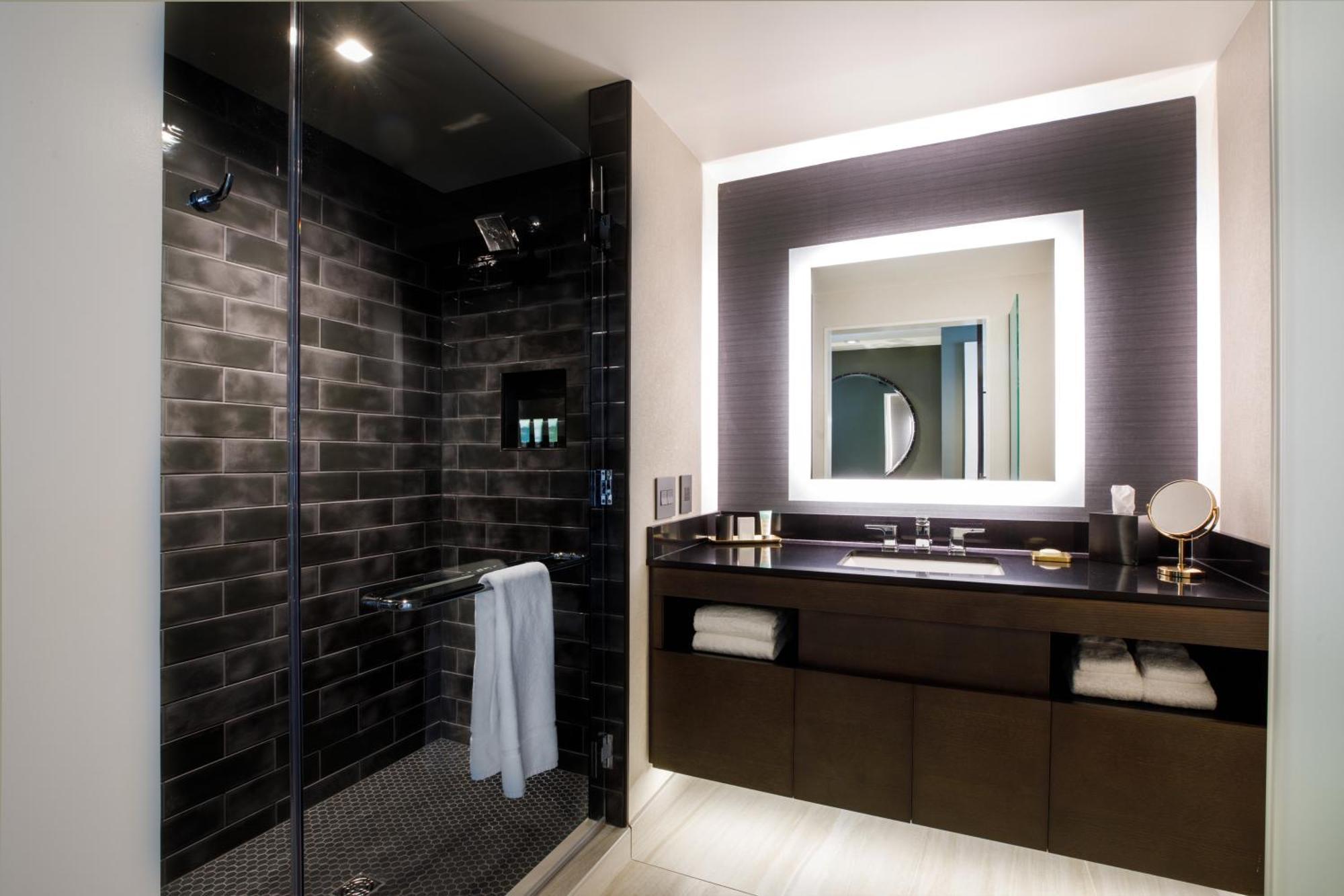 Hotel Vin, Autograph Collection Grapevine